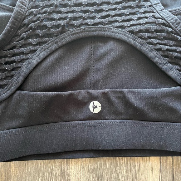 90 Degree Black Cutout Sports Bra Sz XS - Picture 4 of 4